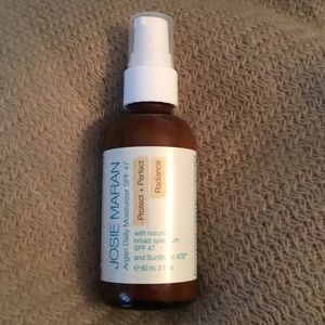 Josie Maran moisturizer